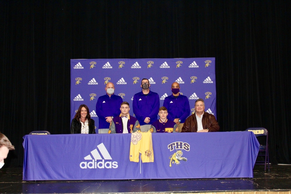 Mason Bell Signs Scholarship with Merchant Marine Academy